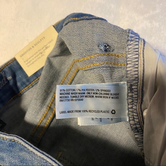 Universal Thread High Rise Distressed Skinny Jeans - Picture 9 of 10